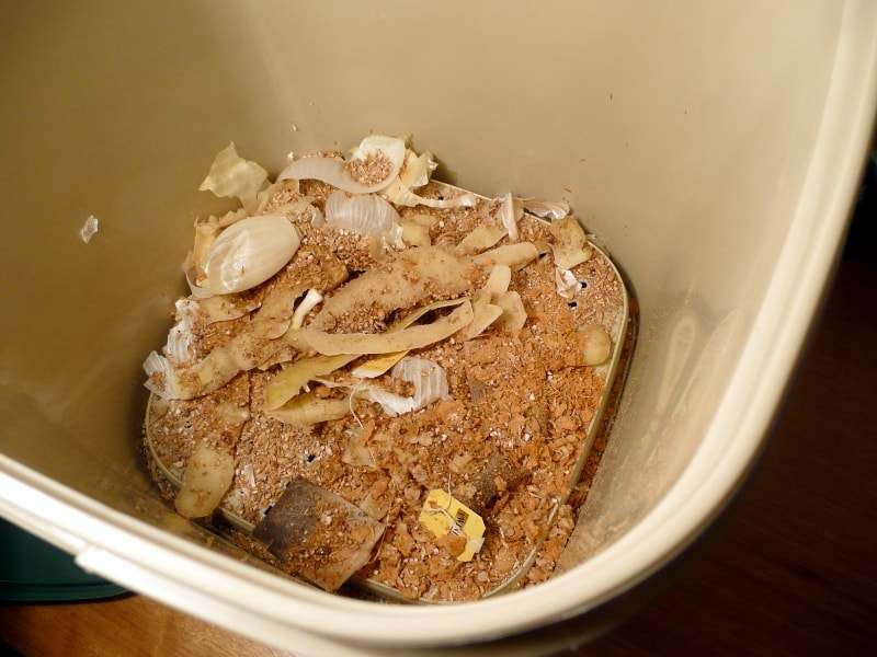 Bokashi Composting Made Easy: Start A Bokashi Bucket